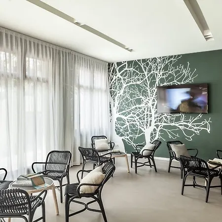 Hotel Aqua Bertran Park 4*