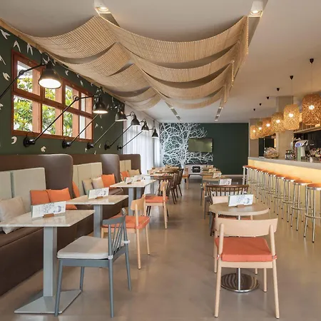 Aqua Bertran Park Hotel 4*