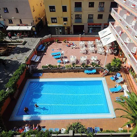 Aqua Bertran Park Hotel 4*