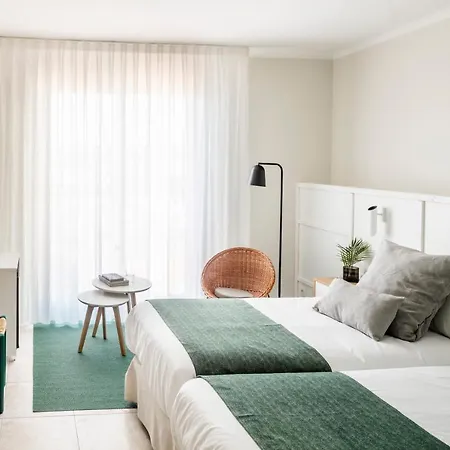 Отель Aqua Bertran Park 4*