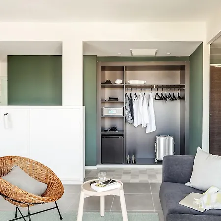 Aqua Bertran Park Отель 4*